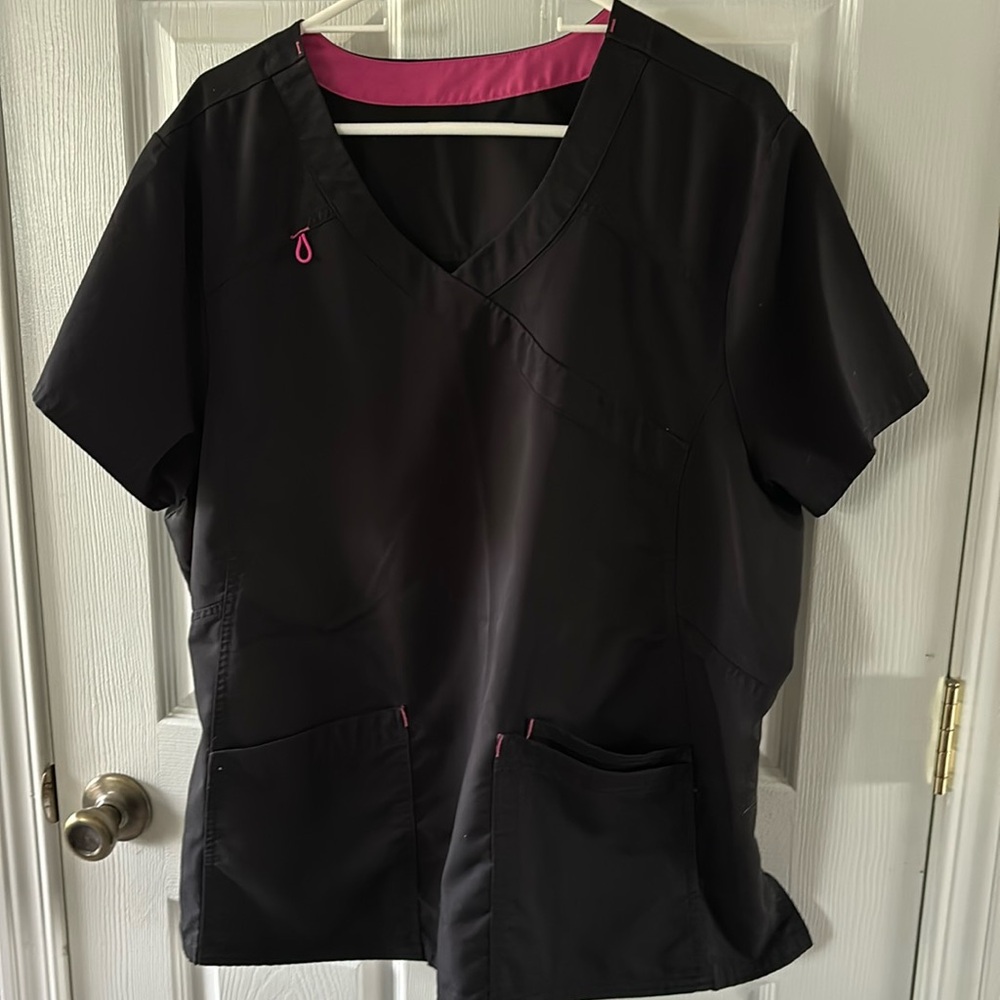 Women’s scrub top